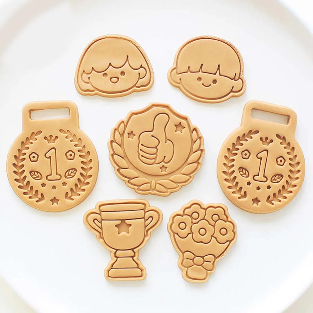 Medals Trophies Cookie Cutters - огляд і ціна Kitchen Appliances Baking